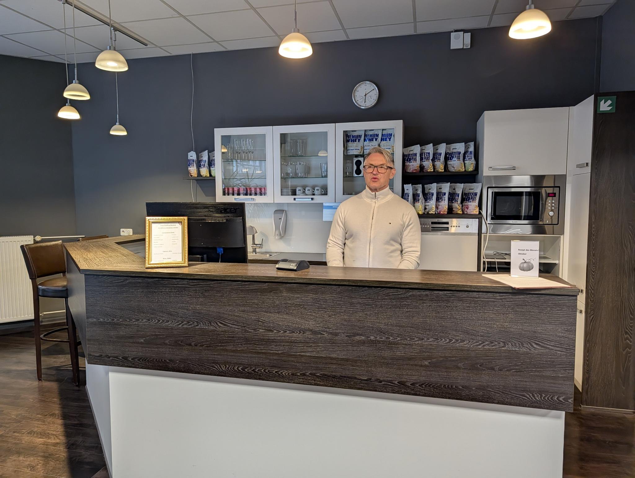 Empfangstheke im Vitalis